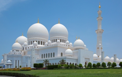 Sheikh Zayed Moschee in Abu Dhabi (ChantalS / stock.adobe.com)  lizenziertes Stockfoto 
Informazioni sulla licenza disponibili sotto 'Prova delle fonti di immagine'